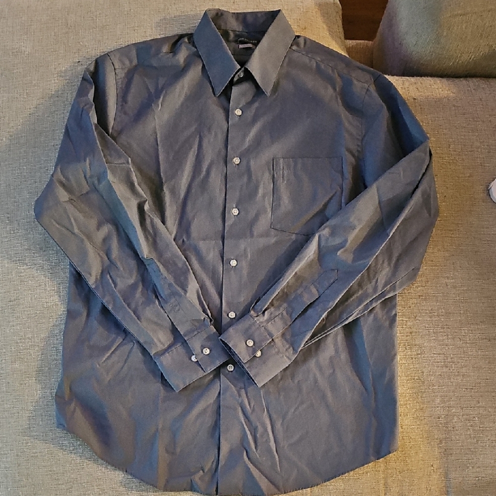 Van Heusen Men's Casual Blue Button Down Shirt